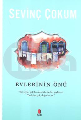 Evlerinin Önü